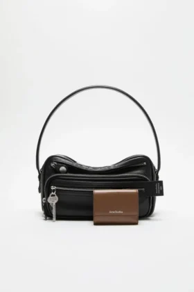 Cartera de piel de tres pliegues