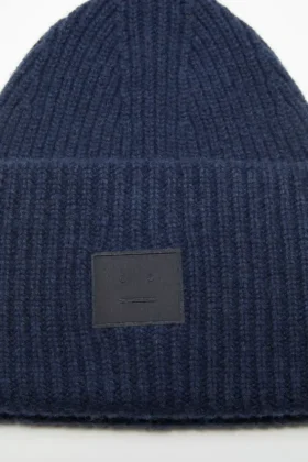 Gorro con logotipo grande en forma de Face – Yak